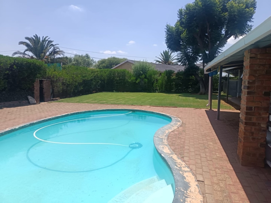 4 Bedroom Property for Sale in Carters Glen Northern Cape